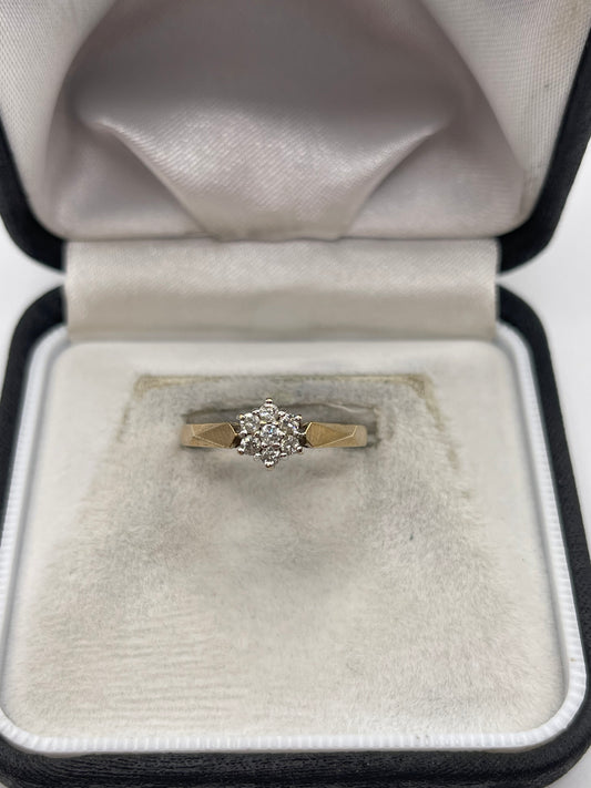 9ct gold diamond cluster ring