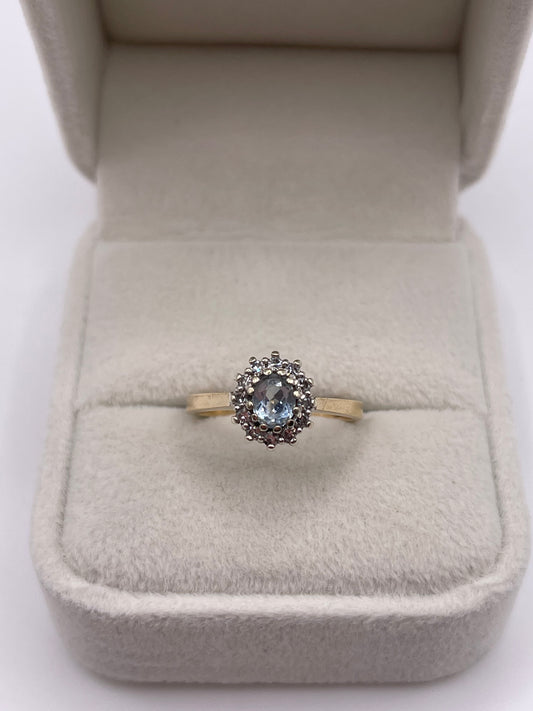 9ct gold aquamarine and diamond ring