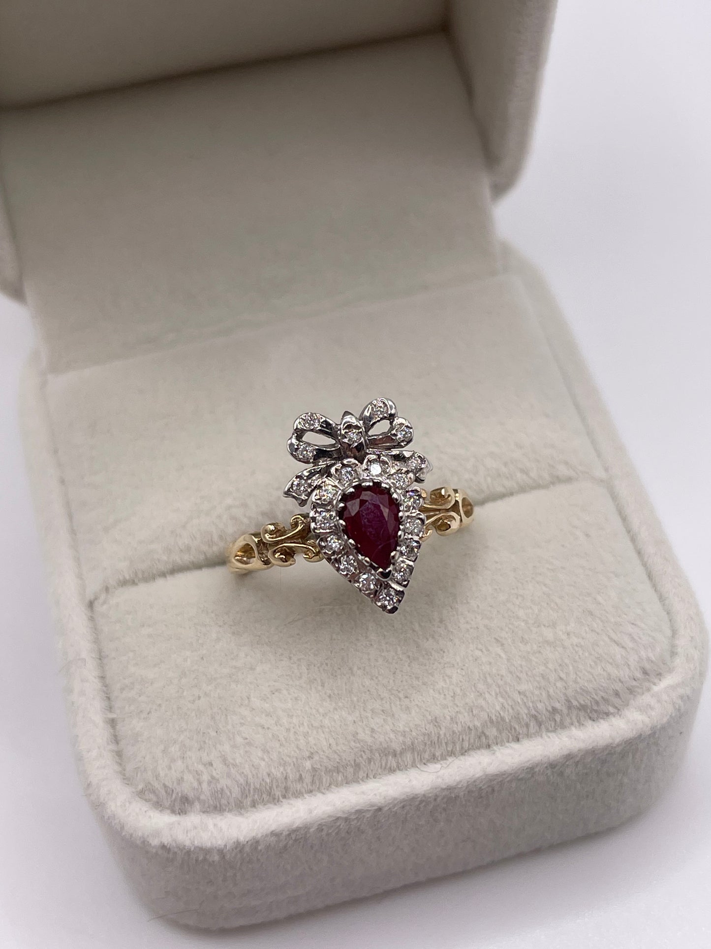 9ct gold ruby and diamond heart ring