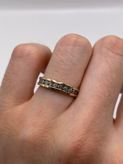 9ct gold diamond ring
