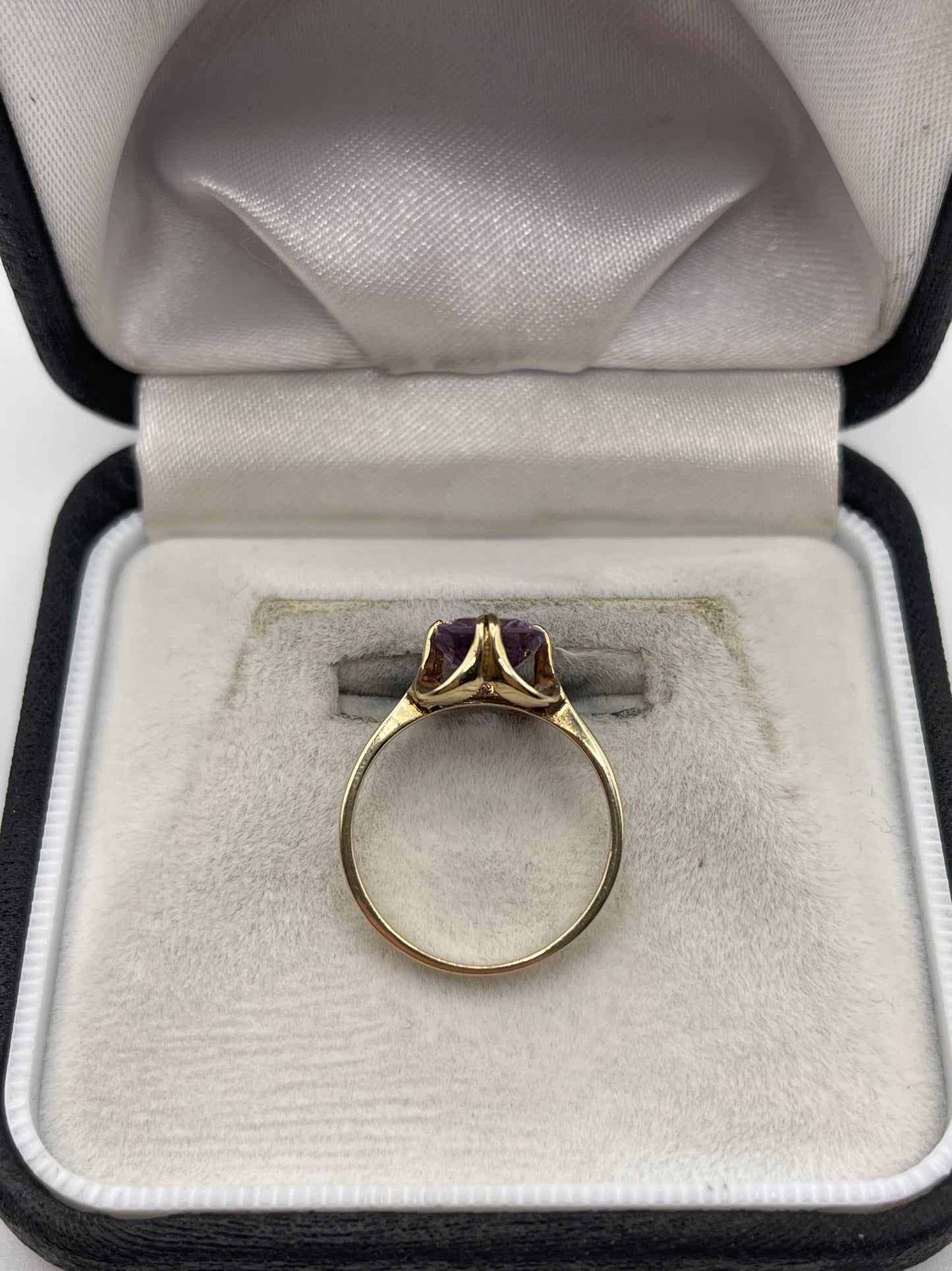 9ct gold amethyst ring