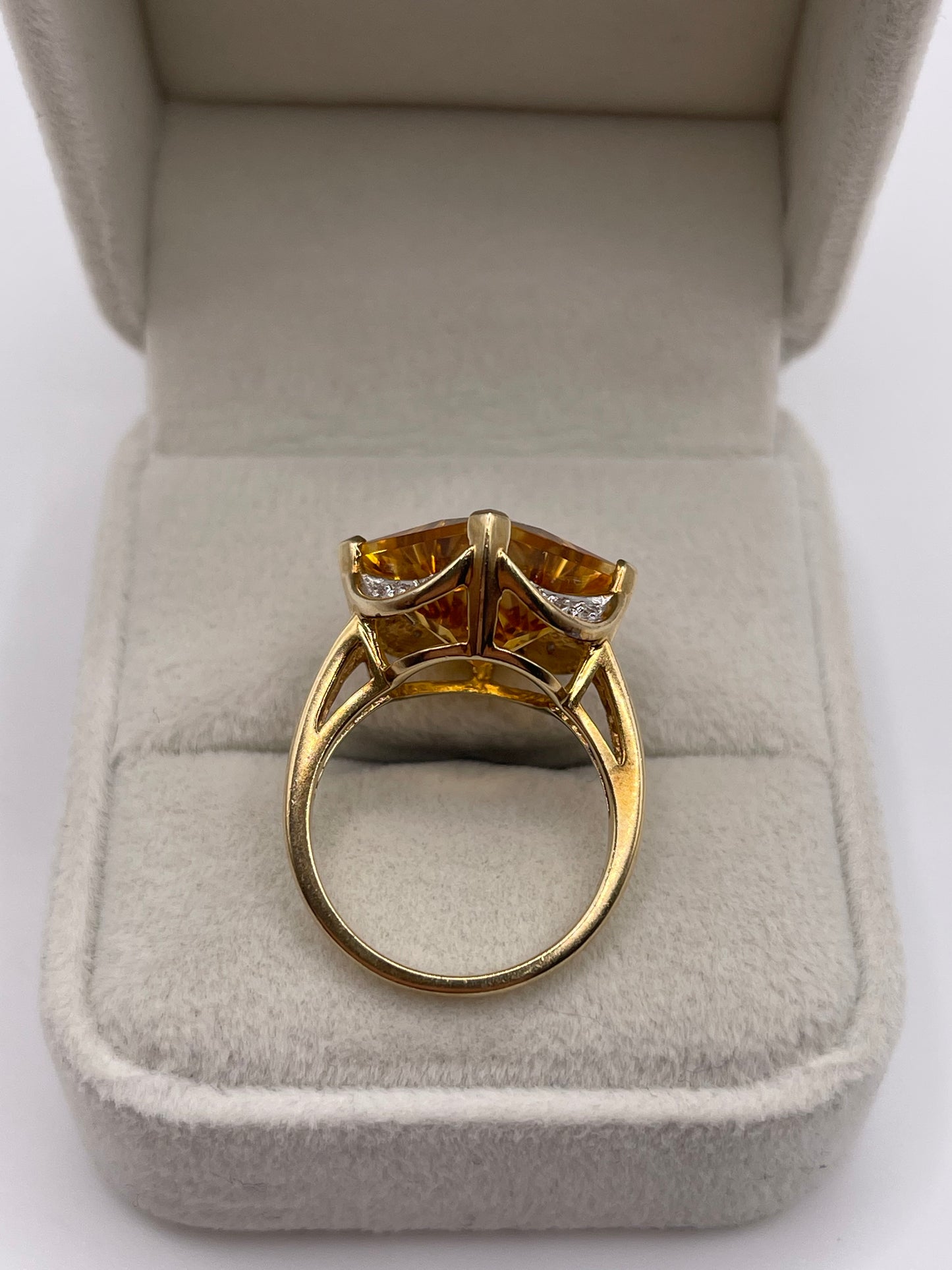 9ct gold citrine and diamond ring