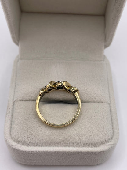 9ct gold sapphire and diamond ring