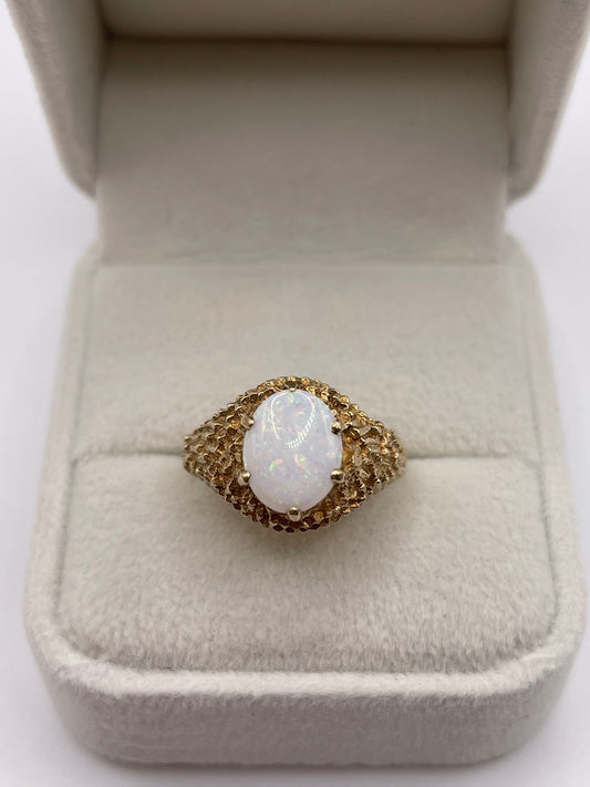9ct gold opal ring
