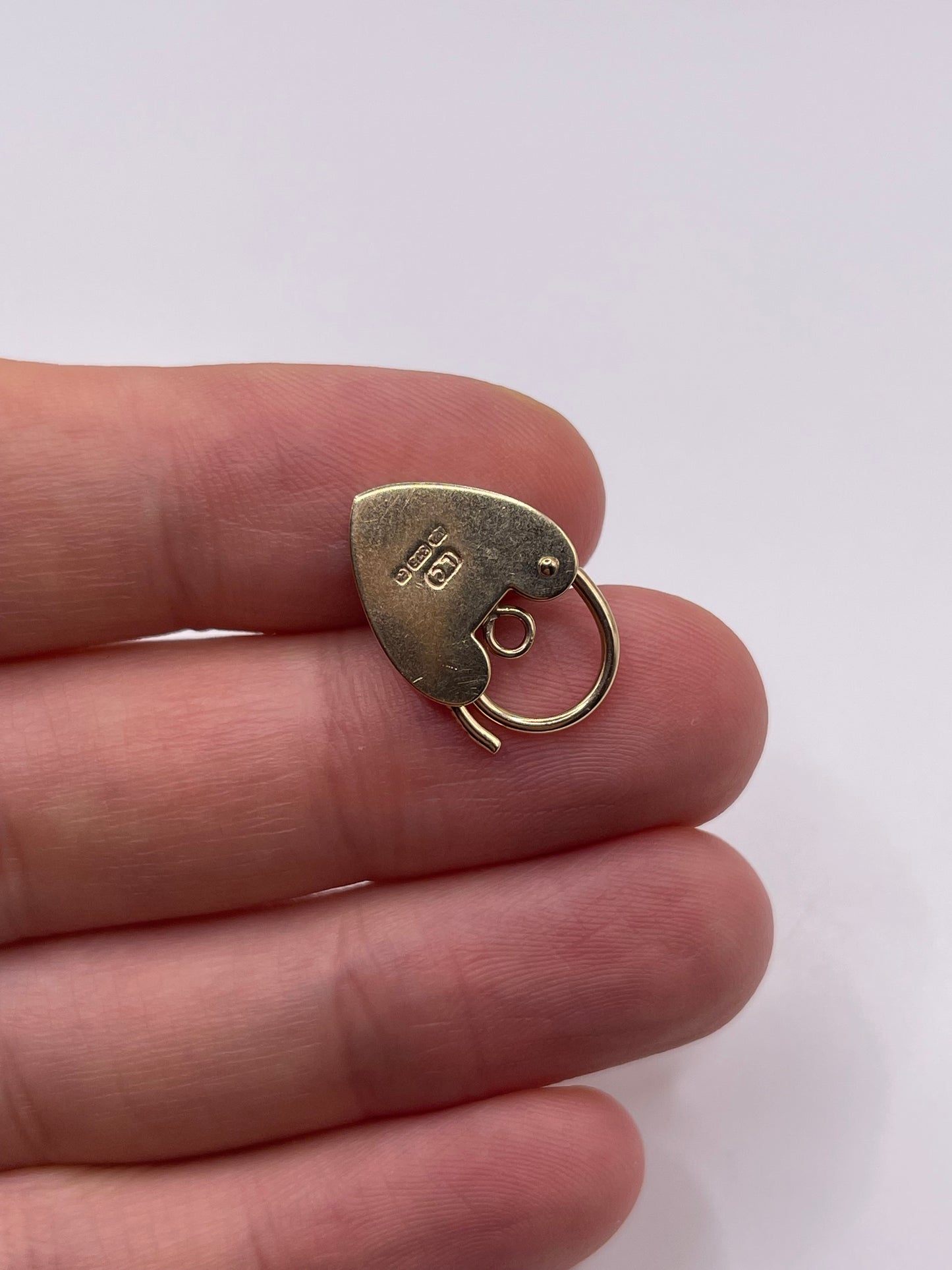 9ct gold padlock 9