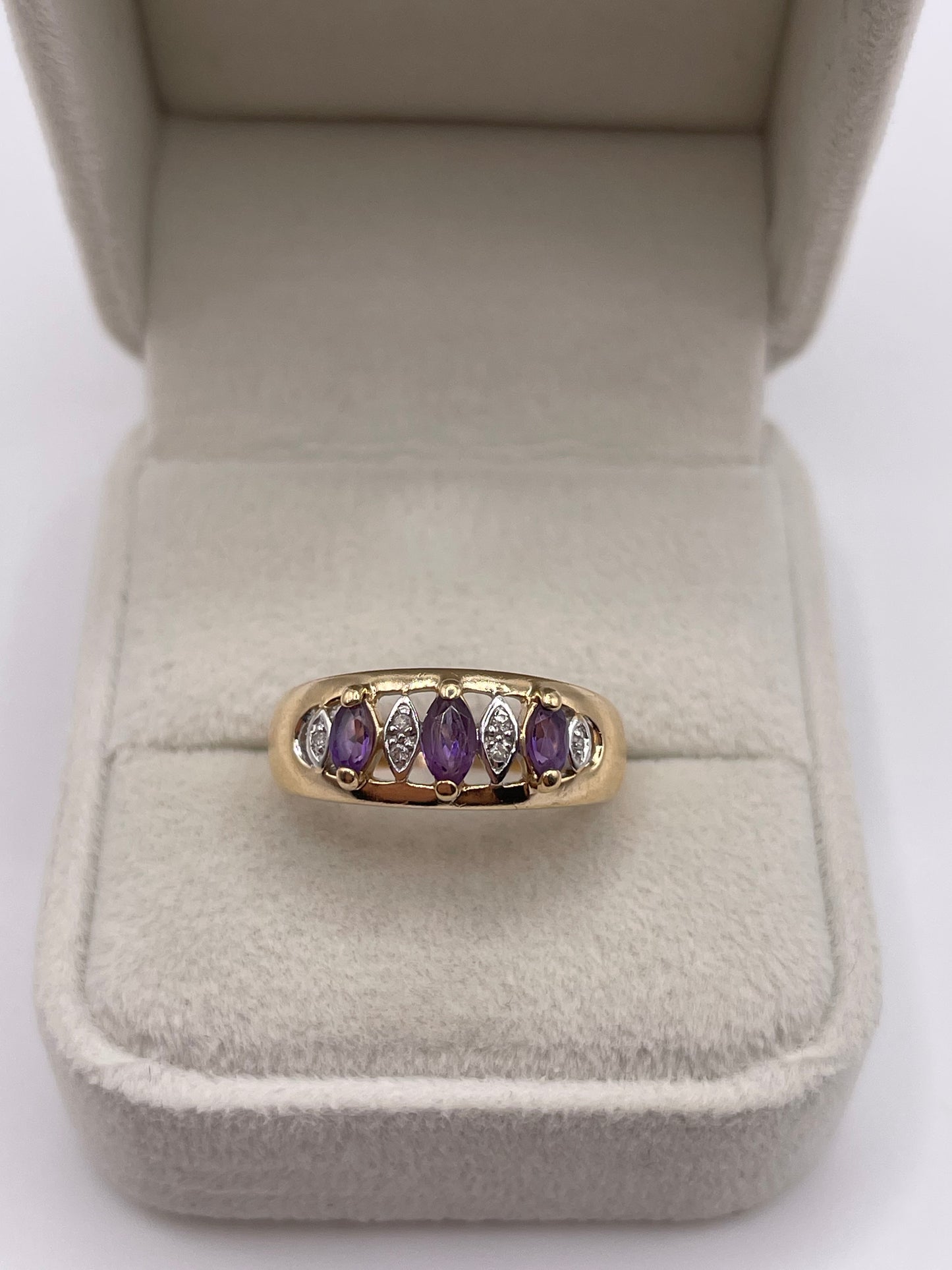 9ct gold amethyst and diamond ring