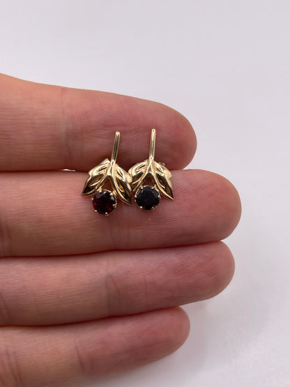 9ct gold garnet earrings