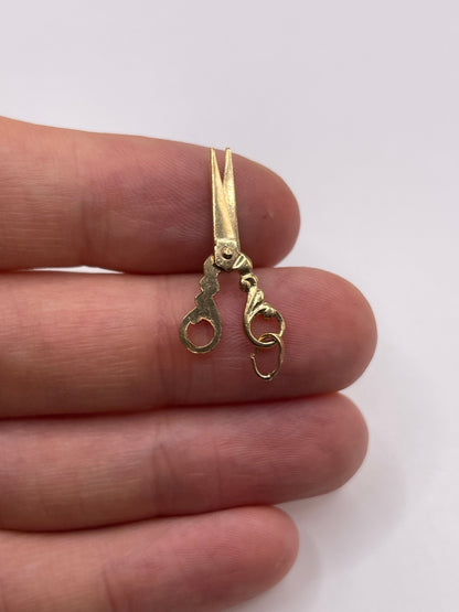 9ct gold scissors charm