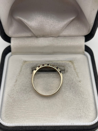 9ct gold sapphire ring