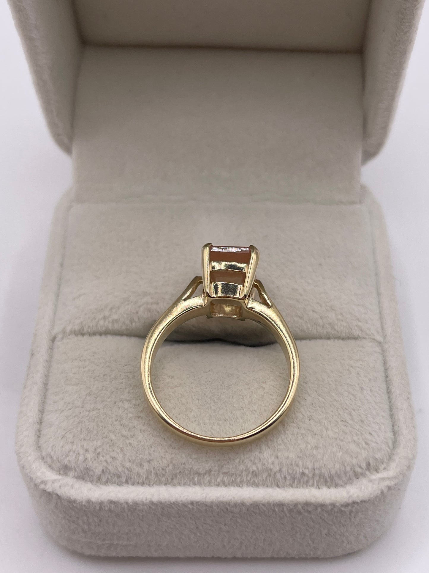 9ct gold gemstone ring