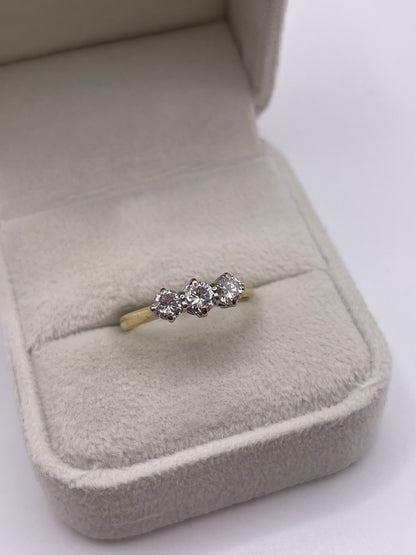 18ct gold 75 point diamond ring