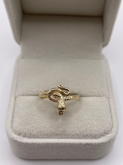 9ct gold snake ring