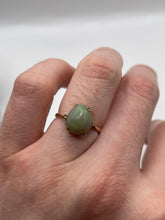 Load image into Gallery viewer, 9ct gold opal ring
