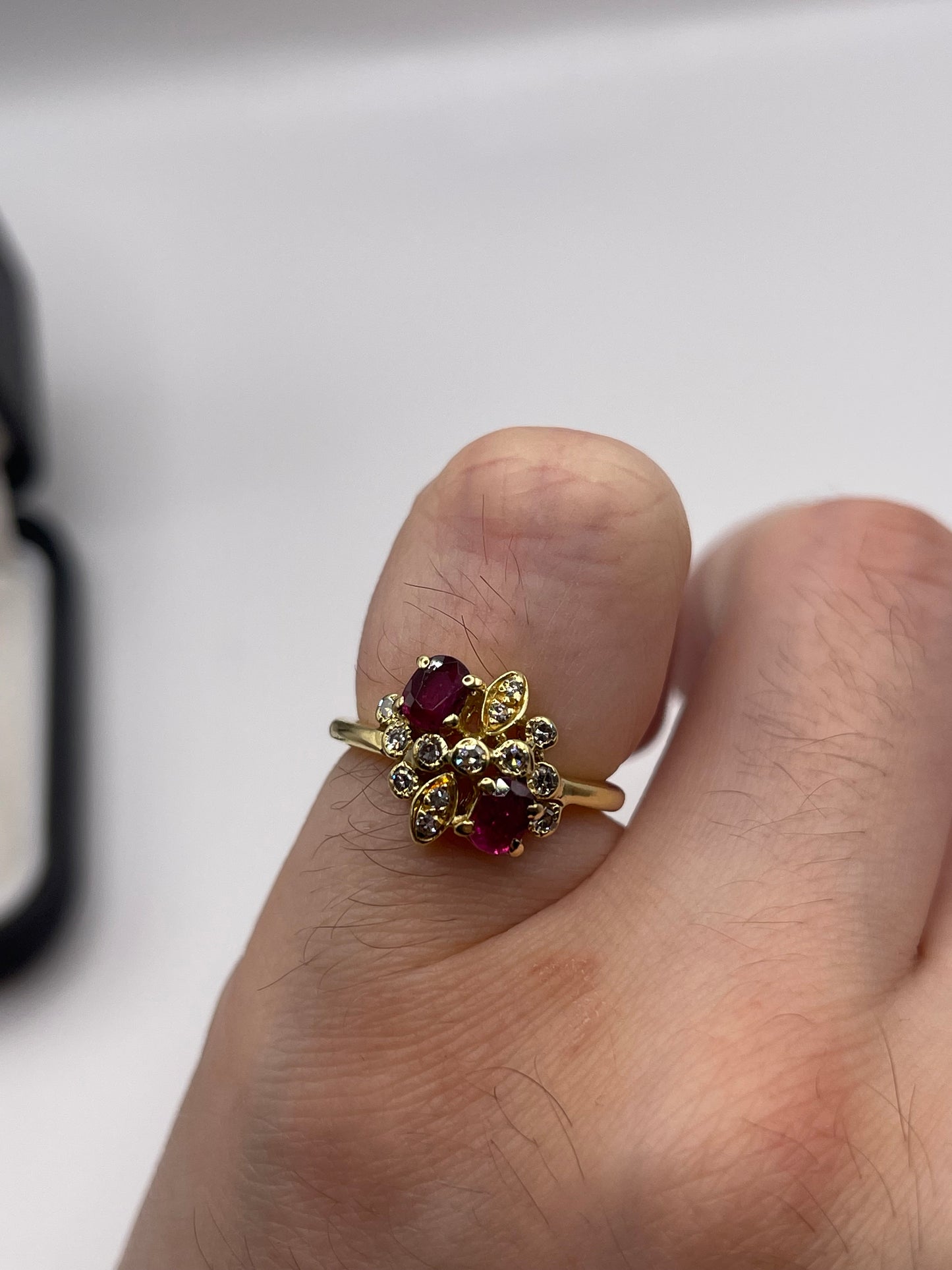 18ct gold ruby and diamond ring