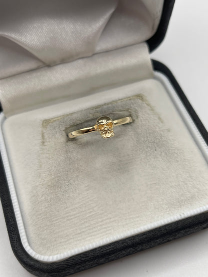 9ct gold skull ring