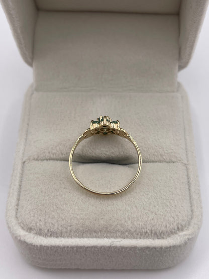 9ct gold emerald cluster ring