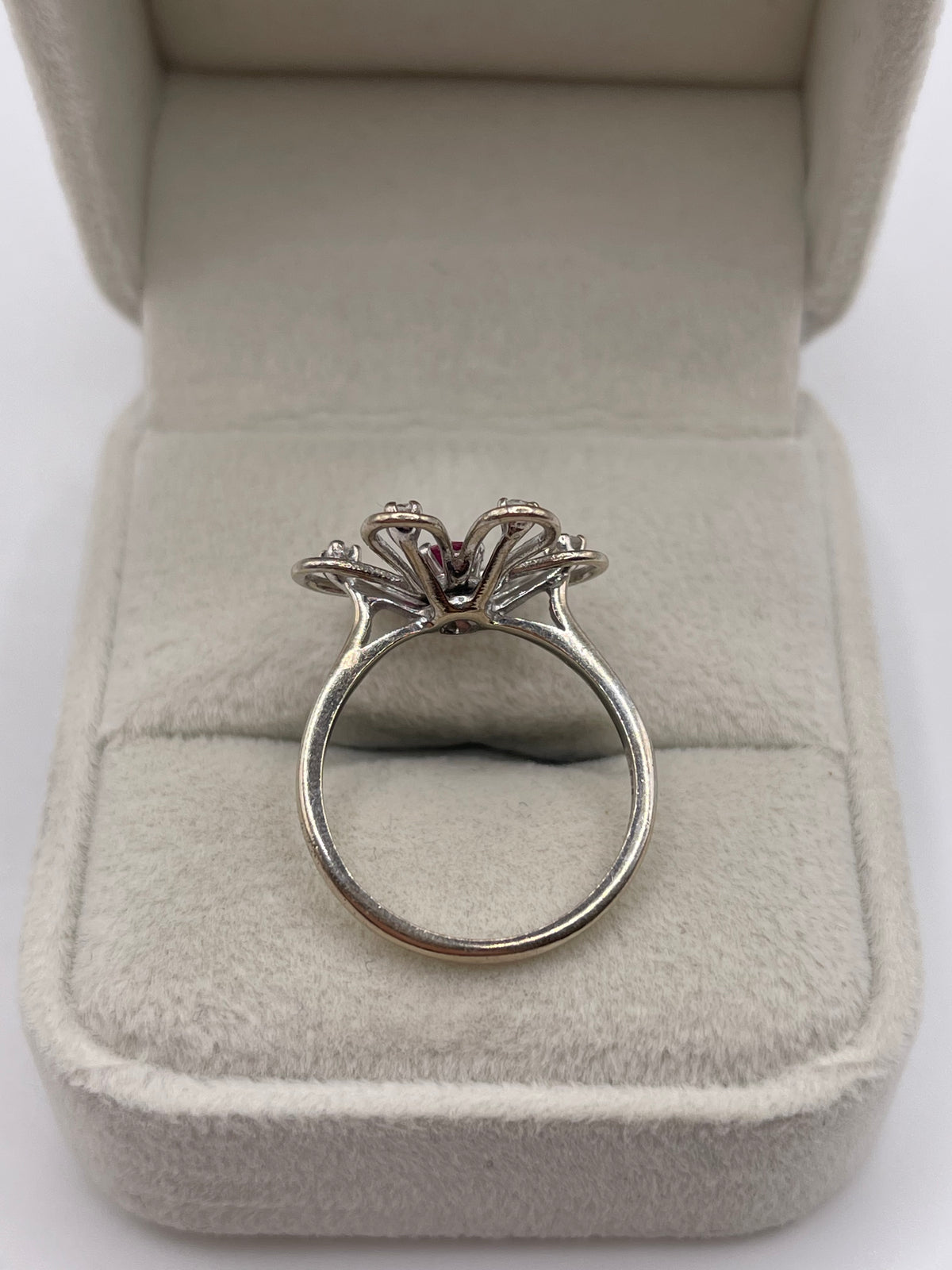 18ct white gold ruby and diamond ring