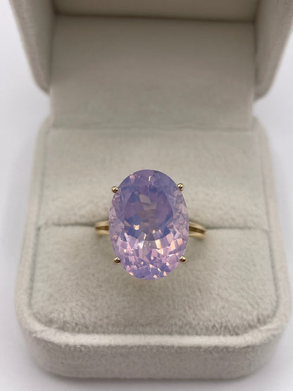 9ct gold quartz ring