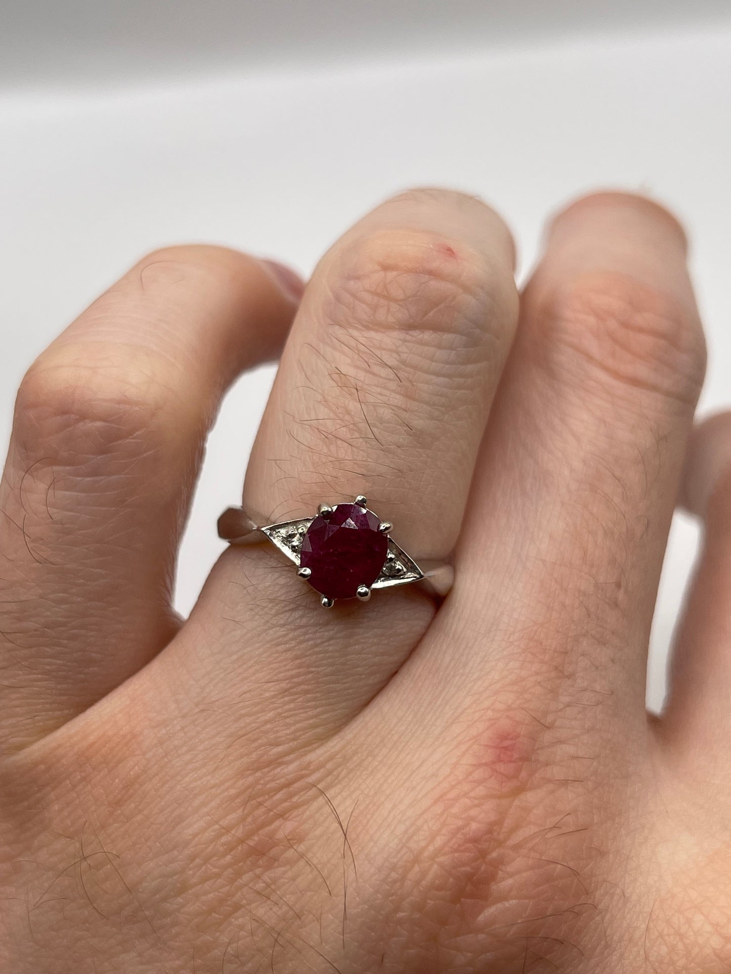 9ct white gold ruby and diamond ring