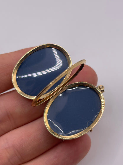 9ct gold locket necklace