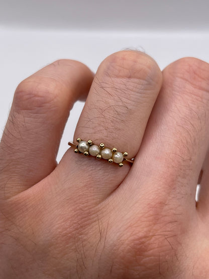9ct gold pearl ring