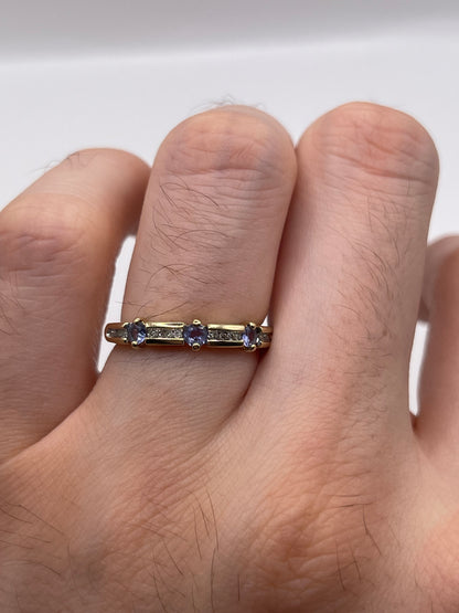 9ct gold tanzanite and diamond ring