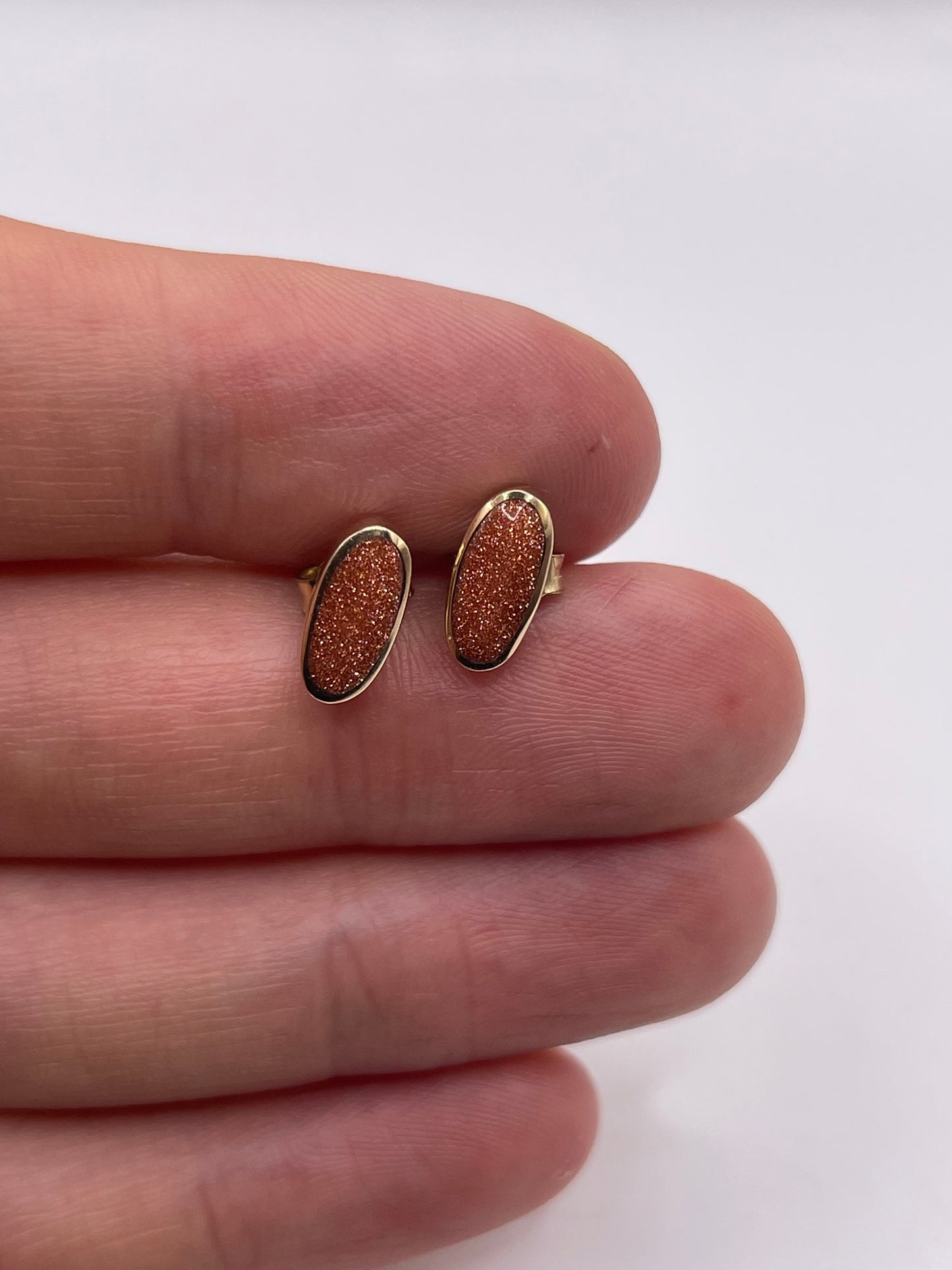 9ct gold goldstone earrings
