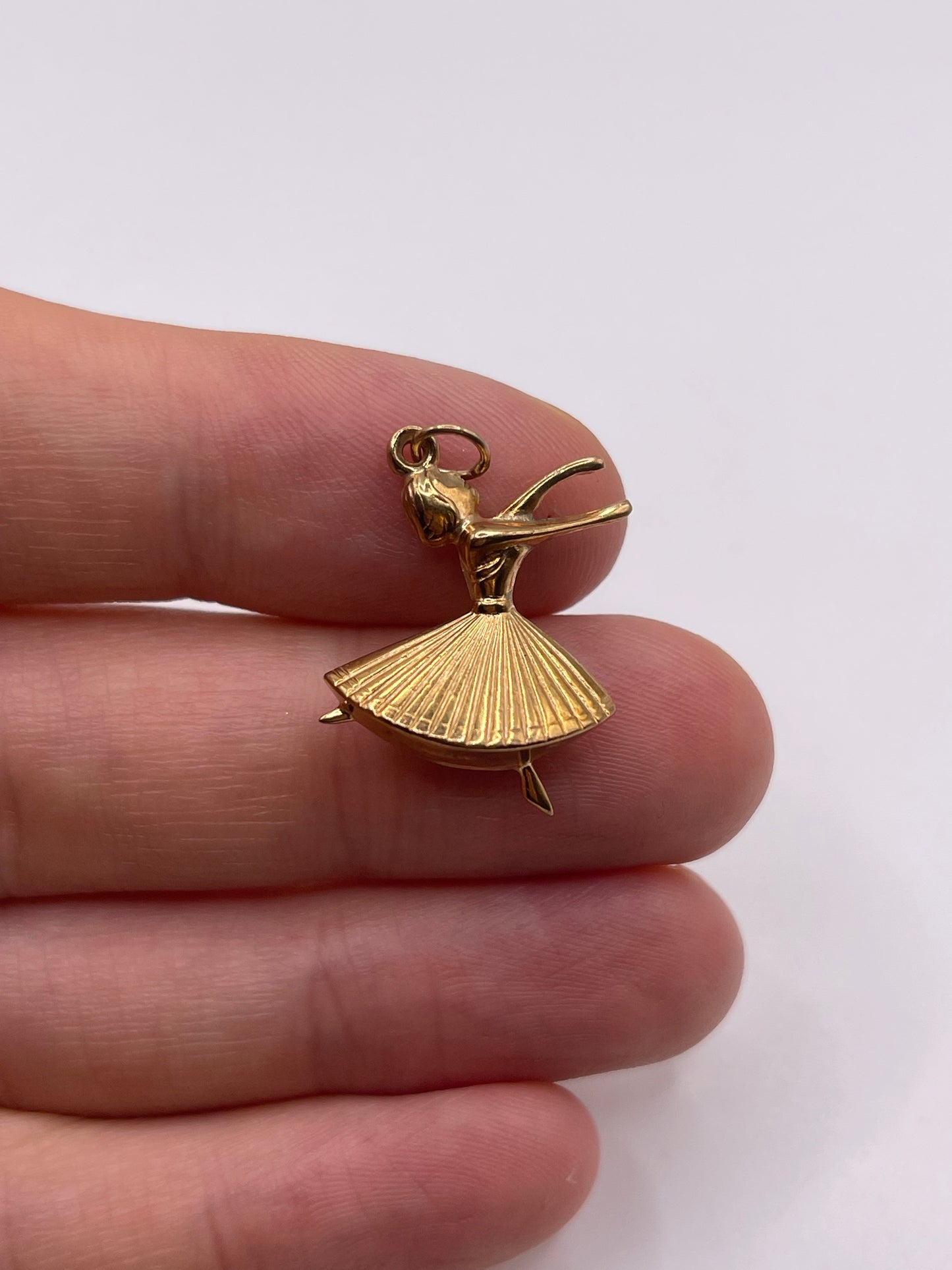 9ct gold dancer charm