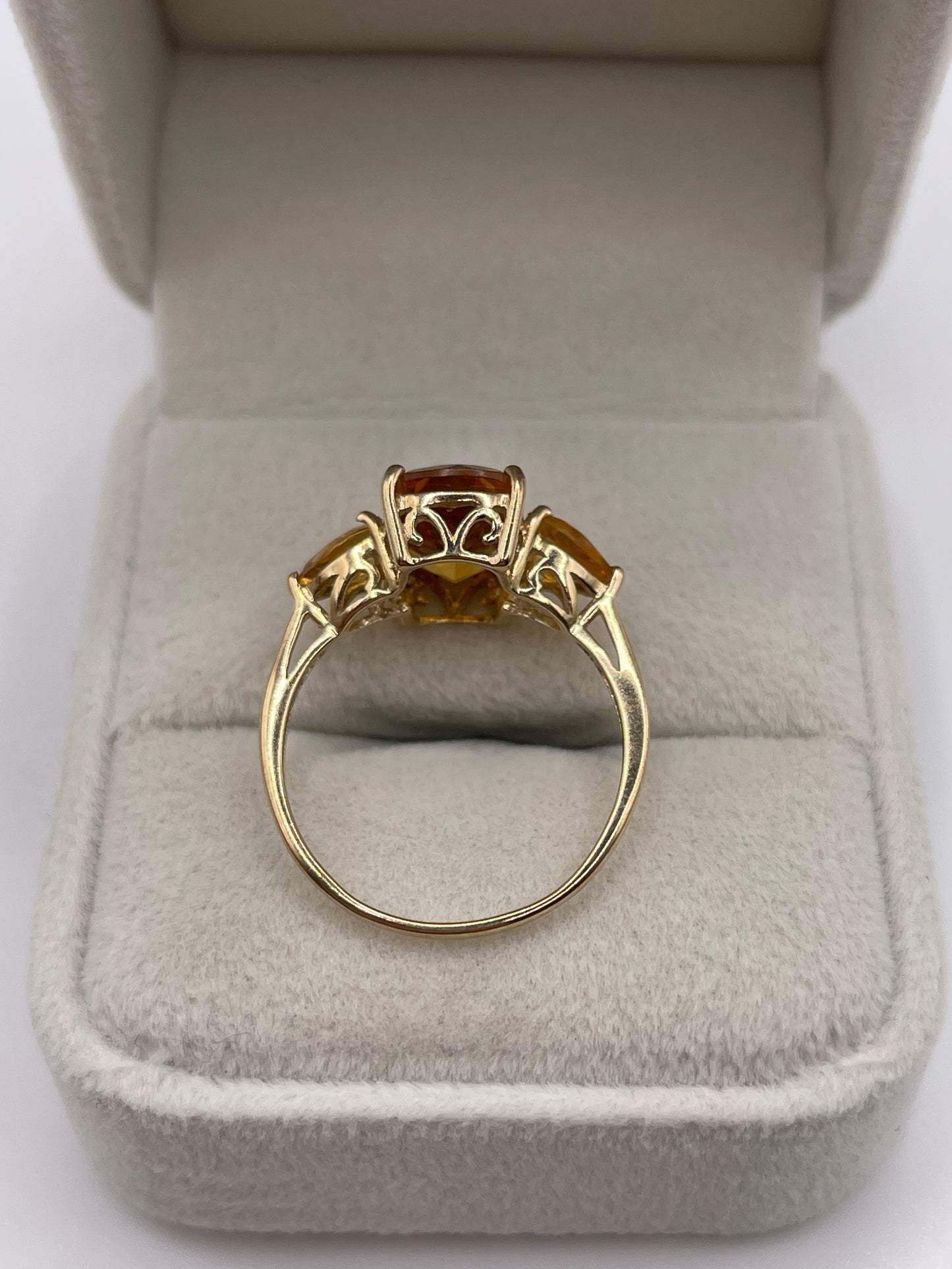 9ct gold citrine ring