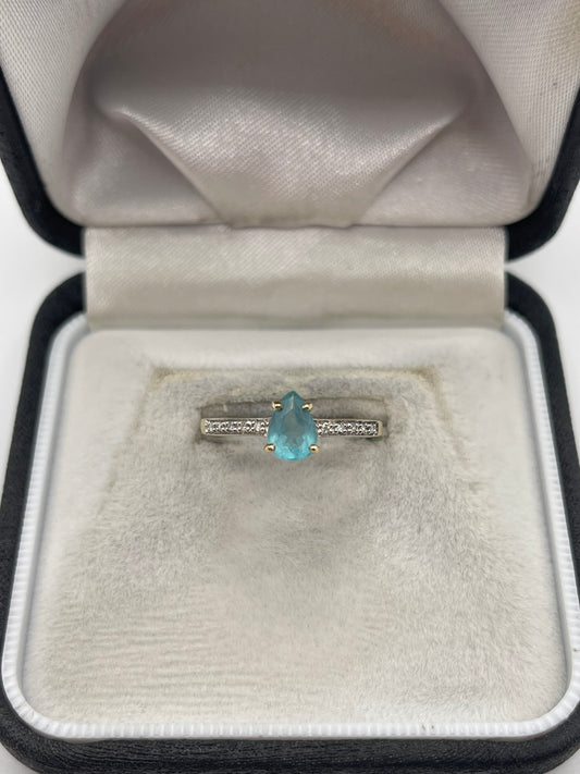 9ct gold blue apatite and diamond ring