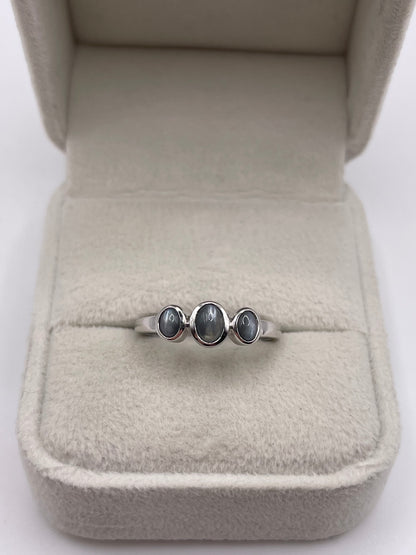 9ct white gold cats eye chrysoberyl ring