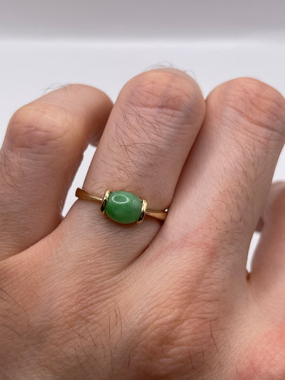 9ct gold jade ring