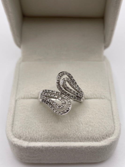 9ct white gold diamond cluster ring
