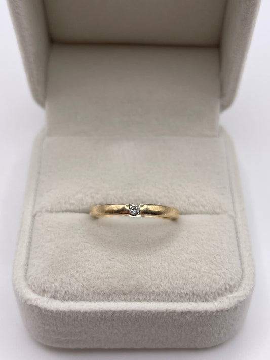9ct gold diamond ring