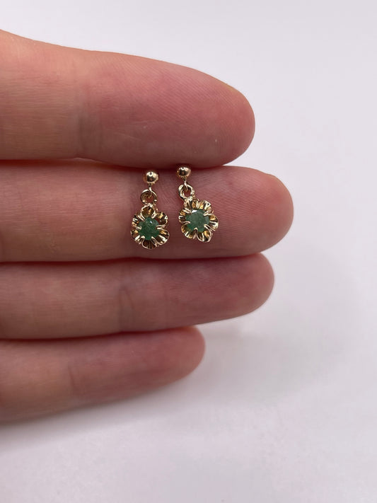 9ct gold emerald earrings