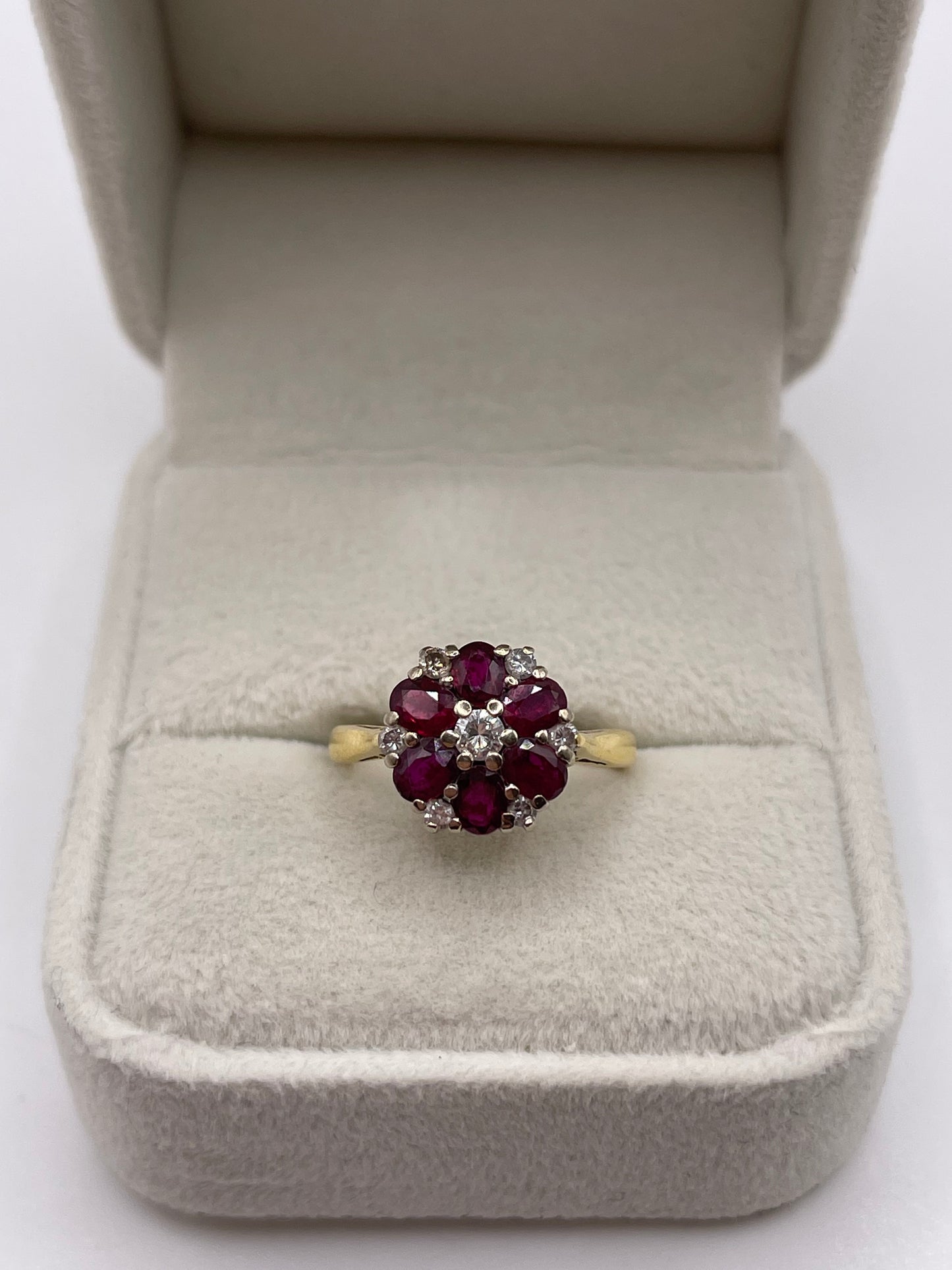 18ct gold ruby and diamond ring