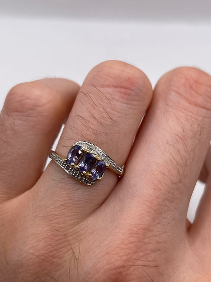 9ct gold tanzanite and diamond ring