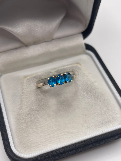 9ct gold blue apatite and diamond ring