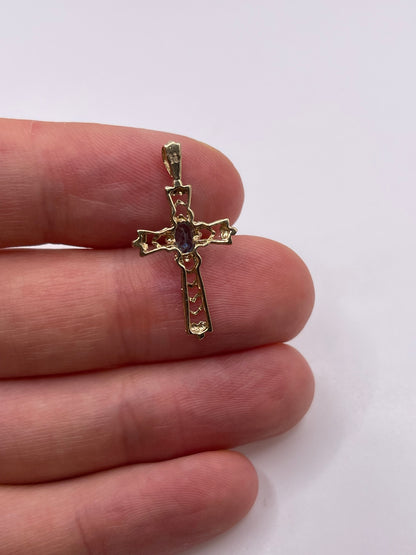 9ct gold topaz cross pendant