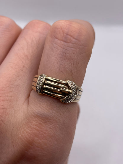 9ct gold diamond buckle ring