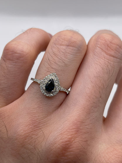 18ct white gold sapphire and diamond ring