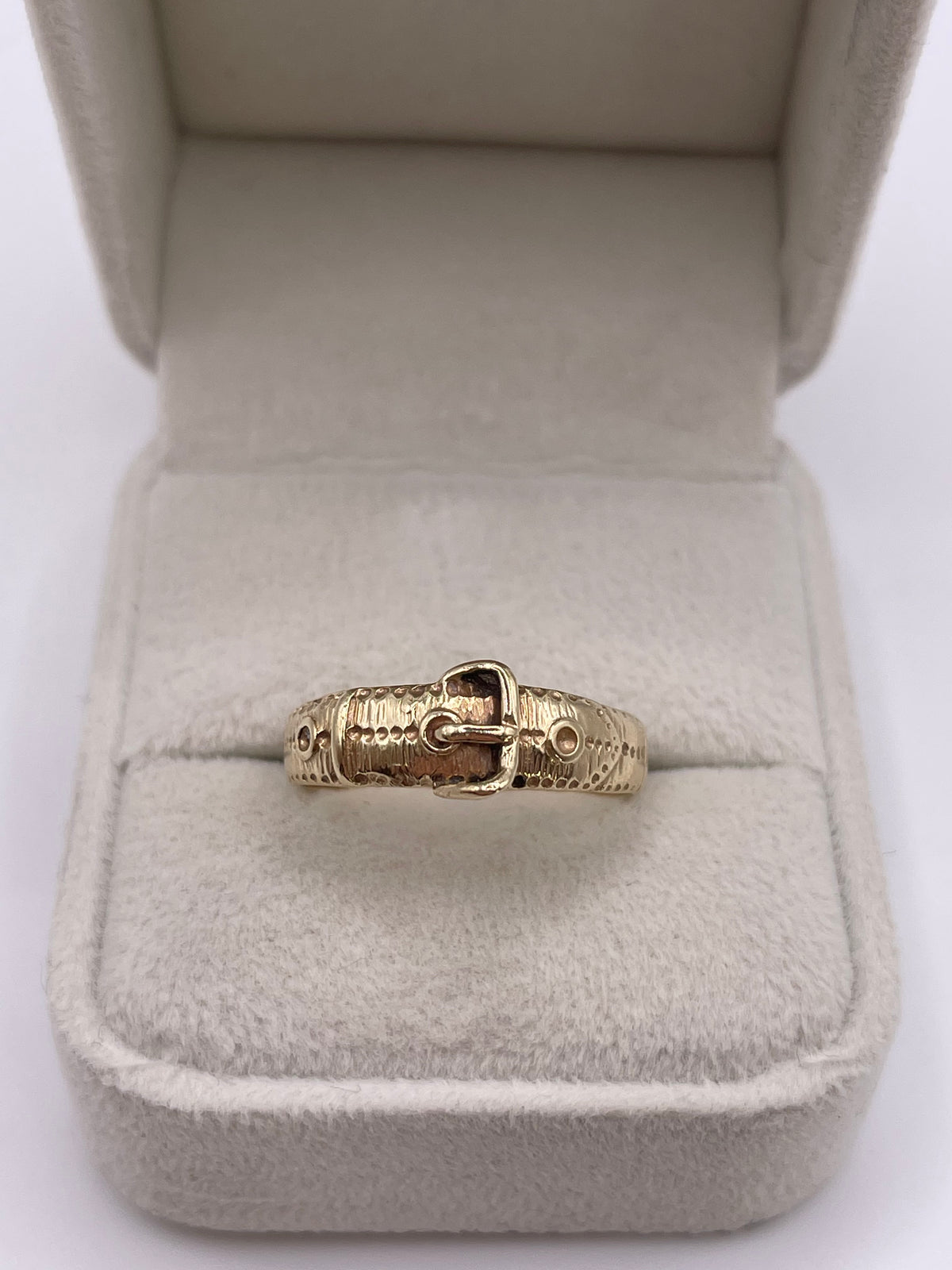 9ct gold buckle ring