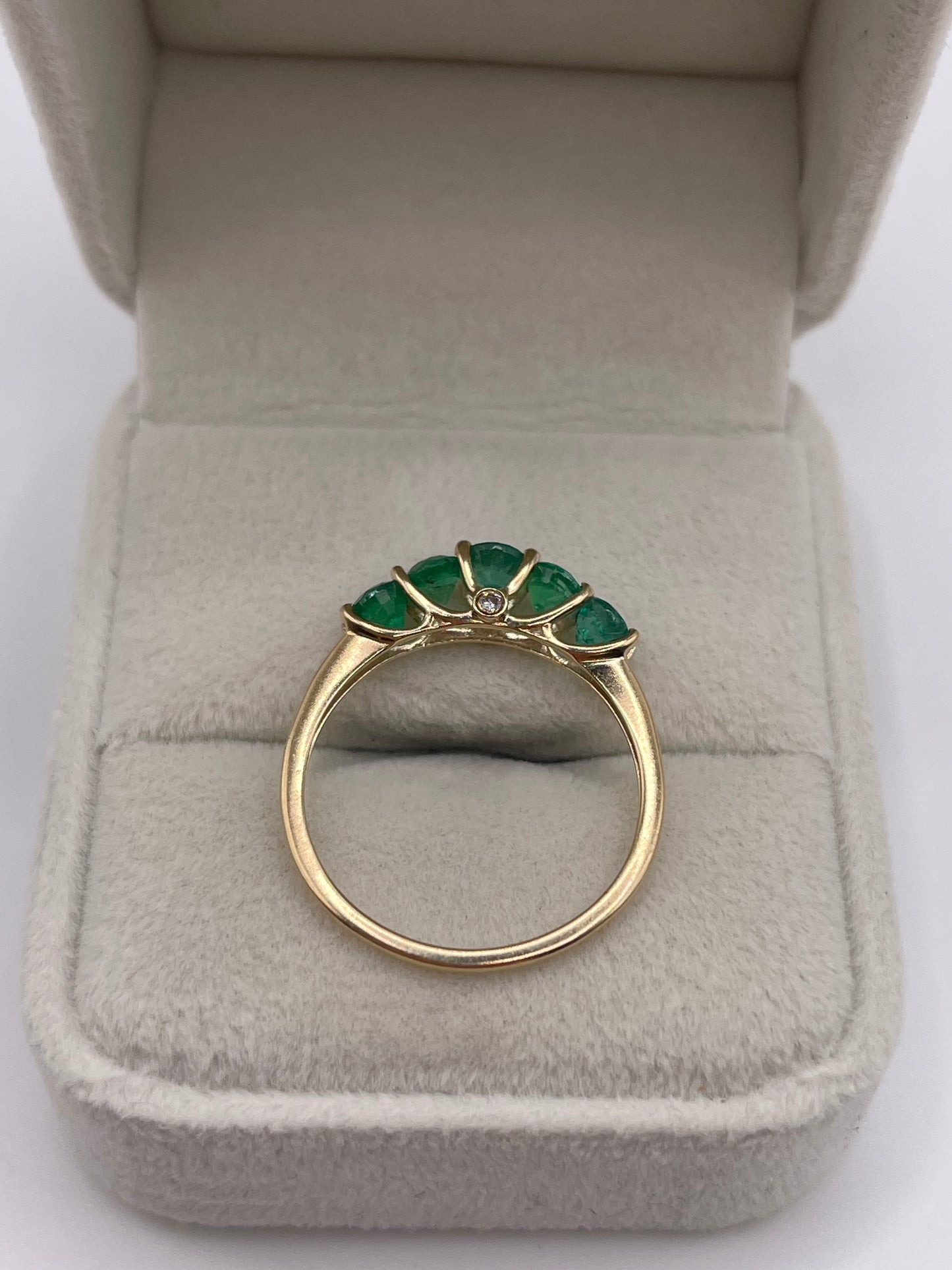 9ct gold emerald and diamond ring