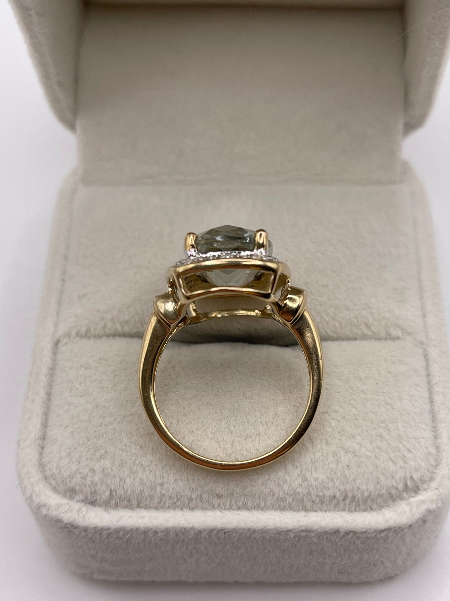 9ct gold green amethyst and diamond ring