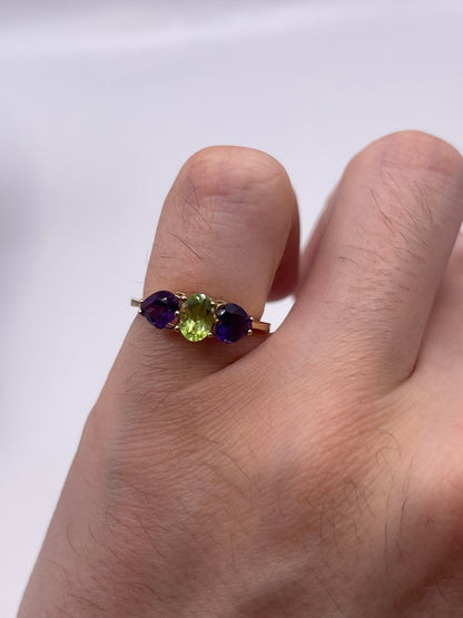 9ct gold peridot and amethyst ring