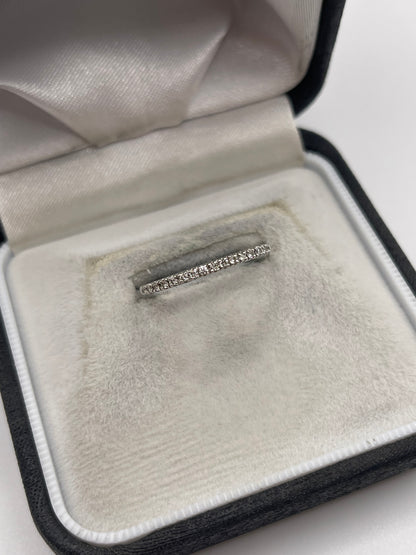18ct white gold diamond ring