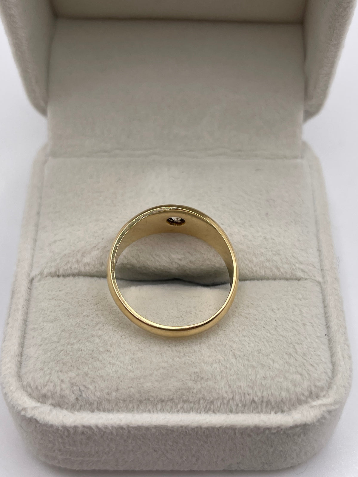 Antique 18ct gold old cut diamond gypsy ring