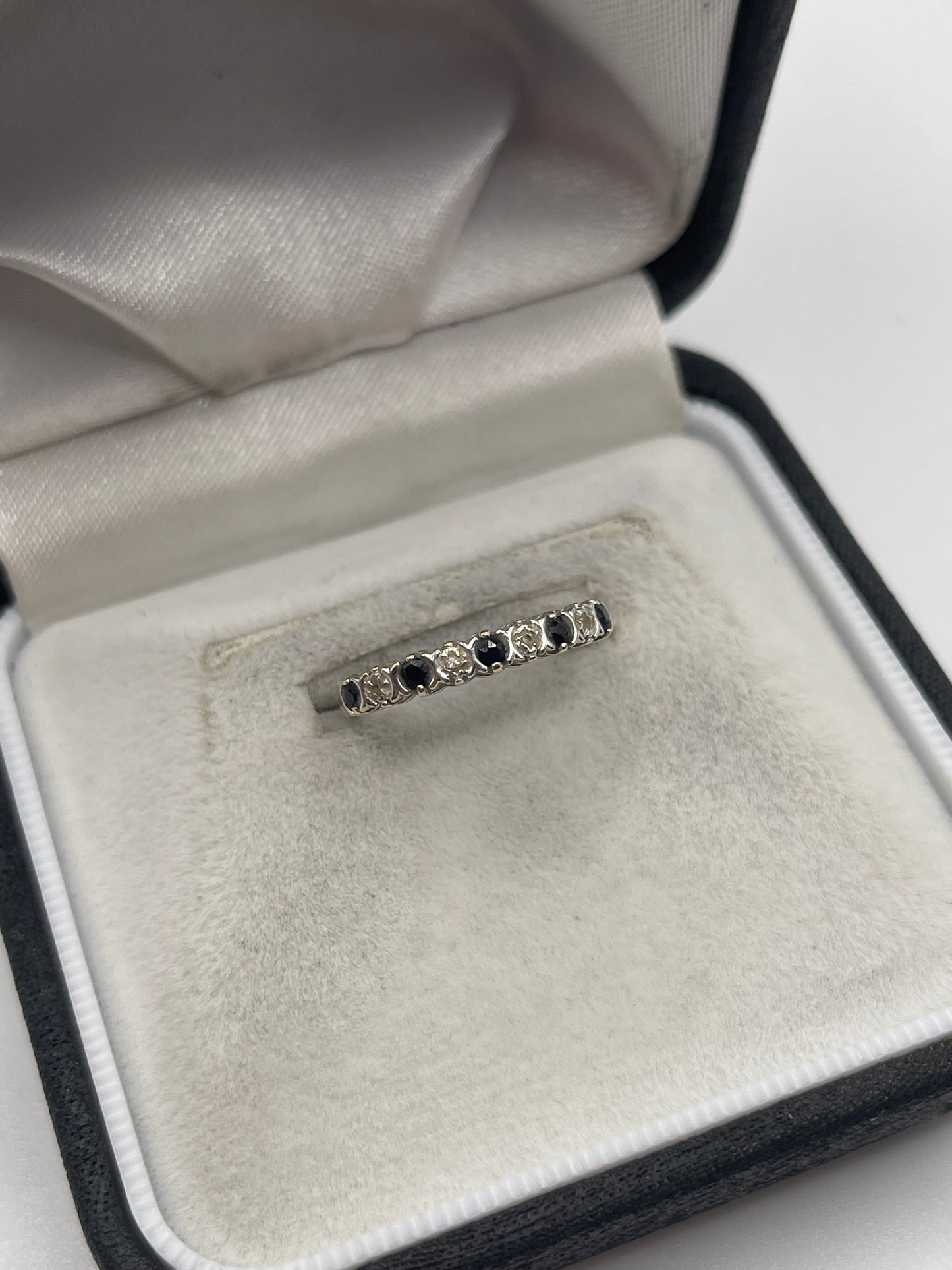 9ct gold sapphire and diamond ring