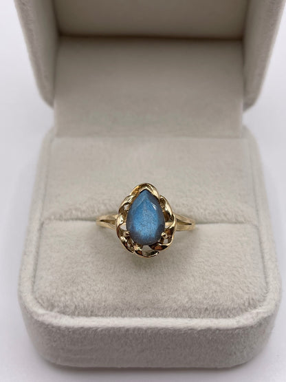 9ct gold labradorite ring