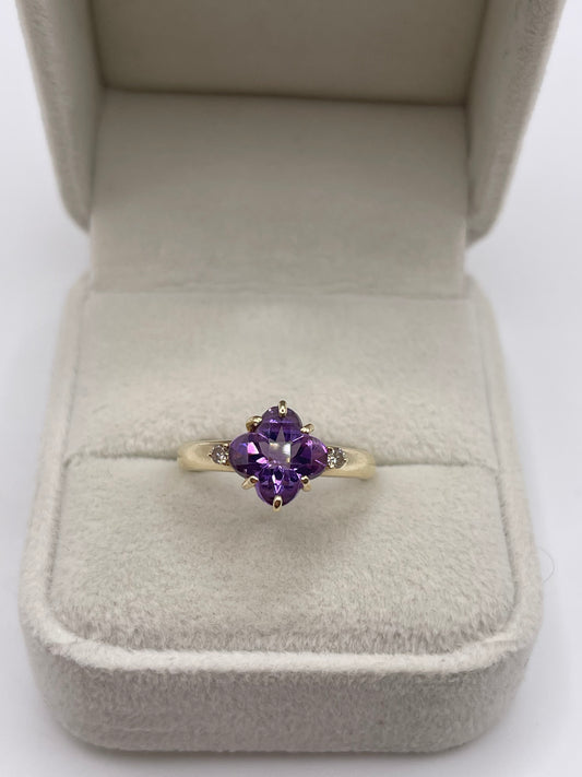 9ct gold amethyst and diamond ring